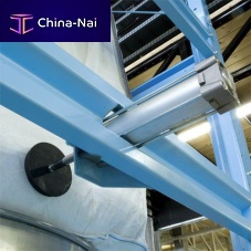 Pneumatic vibrator ramfor bulk materialsfor sacks