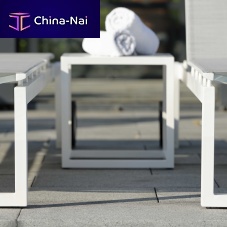 Contemporary side table ROBINaluminiumaluminum basesquare