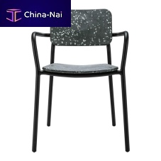 Contemporary chair Code ACindooraluminumrecycled plastic