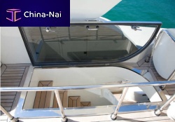 Hinged hatch cover