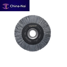 Knotted wheel brush cleaningdeburringmetal
