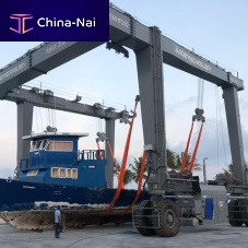 Heavy load travel lift Marine Hoist 200variable trackremotely controlledU-shaped