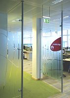 Fixed partition glazedfor offices