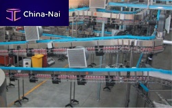 Pneumatic conveyor inclinedhandlingfor plastic bottles