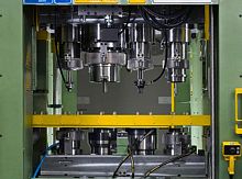 Forging die