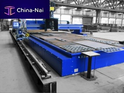 Laser cutting extraction table