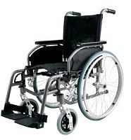 Manual wheelchair outdoorwith legrestwith armrests
