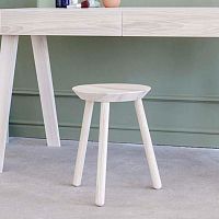 Contemporary stool Nave ashash base3-legged