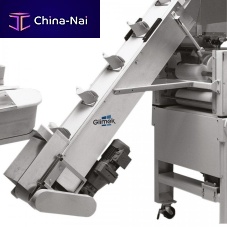 Belt conveyor CE100transportingdoughfor the food industry