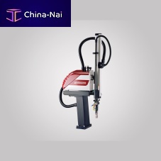 Molds and tool sprue puller