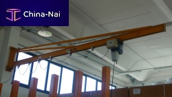 Wall-mounted jib crane GBCrotary