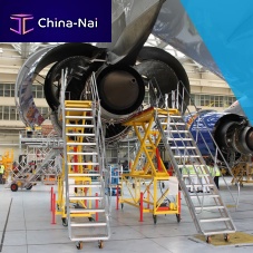 Engine access platform tailmovablefixed