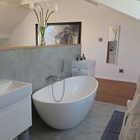 Oval bathtub PERLATO PETITEfreestandingdeepcomposite