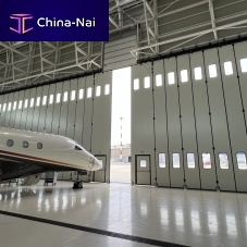 Folding hangar door for helicopterfor aircraftindustrial