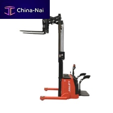Electric reach truck Q1530GCstand-onhandling3-wheel