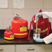 Liquids dispenser 14010for vials