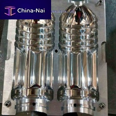 Multi-cavity blow mold DDW-BM101for PET bottlesfor the packaging industryfor the aeronautical industry