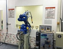 Automatic powder coating machine