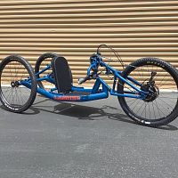 Crank-propelled recumbent trike ARCadultmagnesiumblue