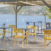 Contemporary bistro table RAMATUELLEsteellacquered steelsquare