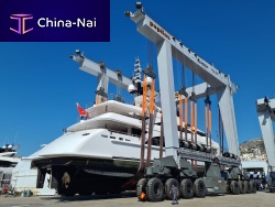 Mobile gantry crane MBH 1150for ship loading