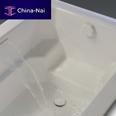 Bathtub drain with overflow