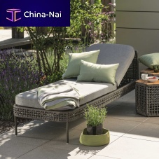 Contemporary sun lounger GRETA fabricropealuminum