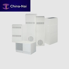 Flat ventilation box