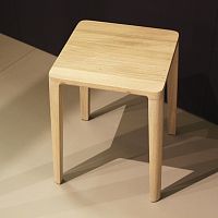 Contemporary stool KAoaksolid woodwalnut