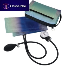 Aneroid sphygmomanometer 882 with adult cuff