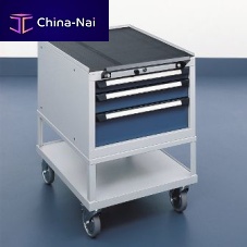 Work station cart assemblywith swivel casters
