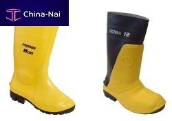 Safety boots for the petroleum industry ULTRA 12oil-resistantrubber