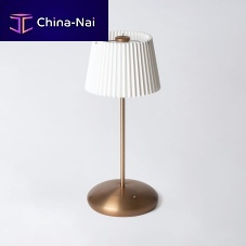 Table lamp ARTUROdeskportableanodized aluminum
