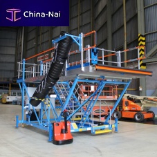 Fuselage access platform movablefixed