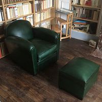 Traditional club chair Grand Chitenayleatherfabricbeech