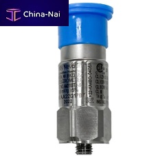 Triaxial accelerometer AM Seriespiezoelectrichigh-temperatureATEX