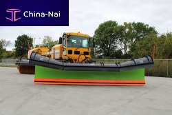 Airport runway sweeper MB5