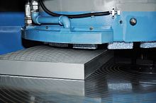 Surface grinding machine precision