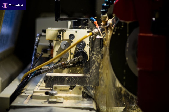											Cylindrical grinding steelironautomotive