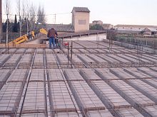 Concrete interjoist