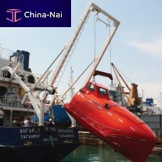 Free-fall lifeboat davit FLDCfor shipshydraulic