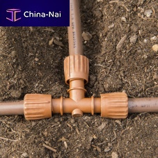 Irrigation fitting PLD polyethyleneTbarbed