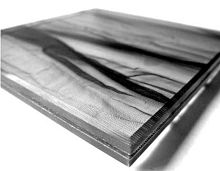 Laminated glass panel patternedtranslucentfor interior