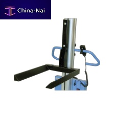 Handling pallet fork for forklift trucksfor rollsfor boxes