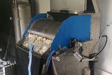 Wastewater treatment screening unit rotaryfor bulk materialsfor wastewater