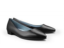 Women's flight attendant shoes Tania Soni