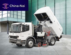 Airport sweeper ride-oncompact
