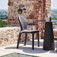 Contemporary chair chloindooroutdoorpolyethylene