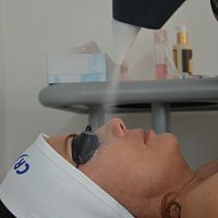 Cryotherapy unit Cryofacetrolley-mounted