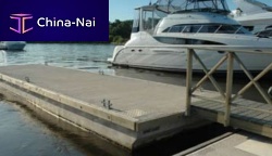 Floating dock mooringfor marinasconcrete